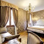 Hotel Domus Cavanis