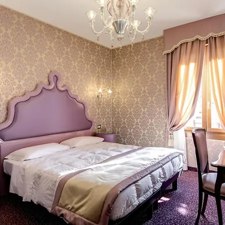 Domus Cavanis Otel 3*