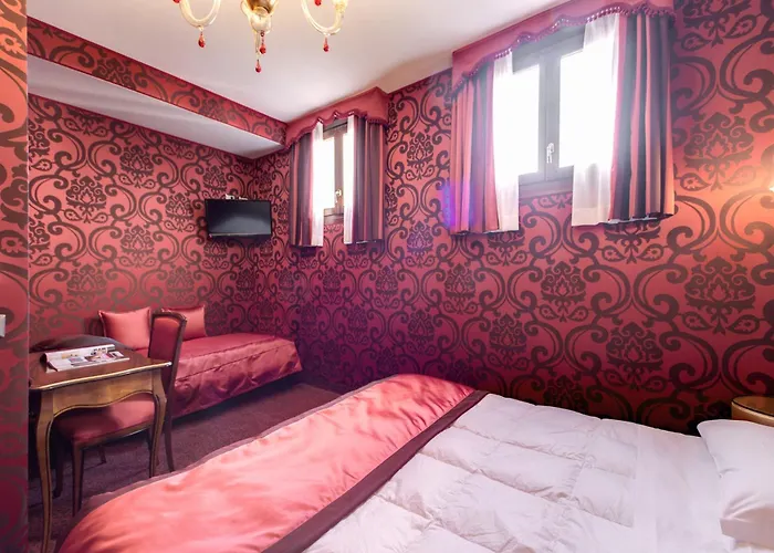 Domus Cavanis Hotel 3*